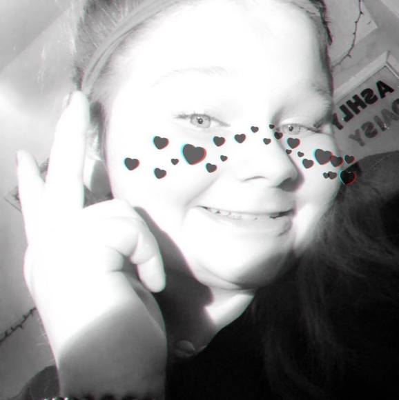 Meet your Posher, Ashlyn - Picture 1 of 1